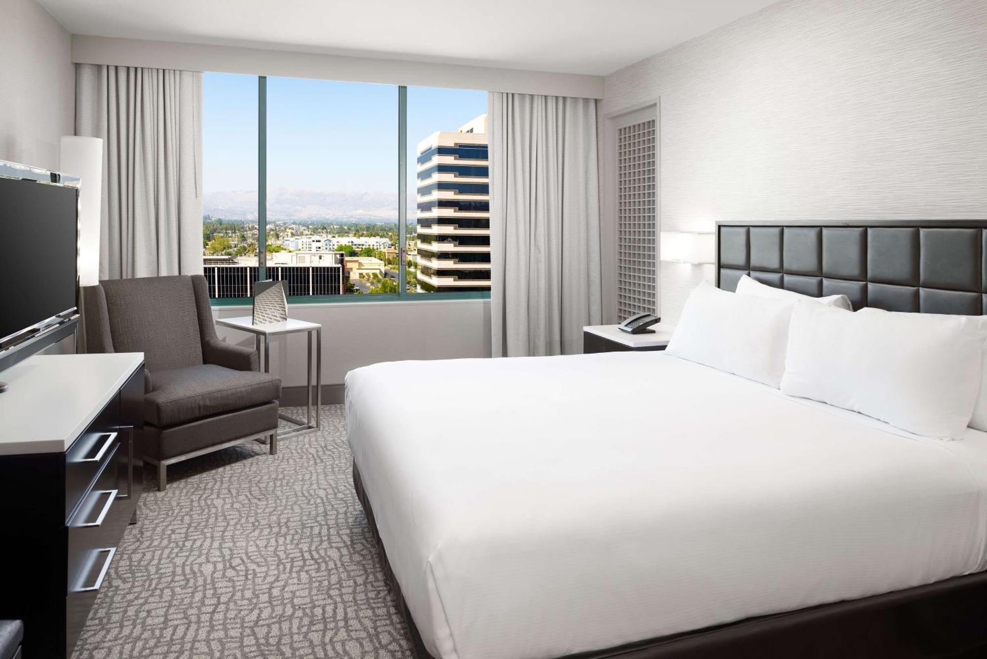 Hotel Hilton Woodland Hills/ Los Angeles Zewnętrze zdjęcie